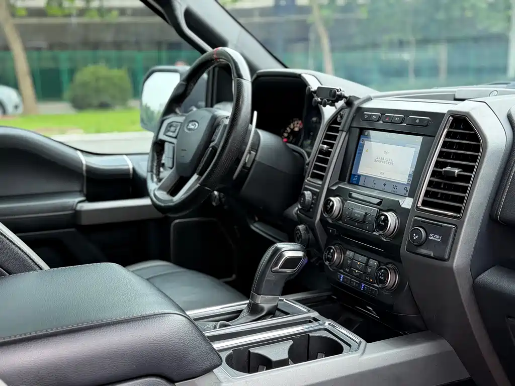Ford F-150 Raptor — фото 9