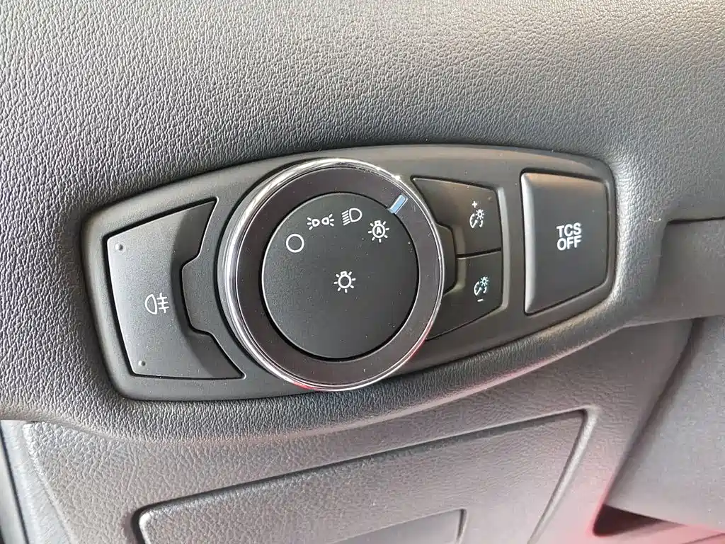 Ford Edge — фото 13