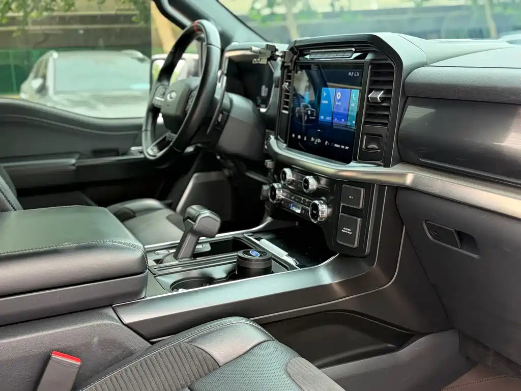 Ford F-150 Raptor — фото 13
