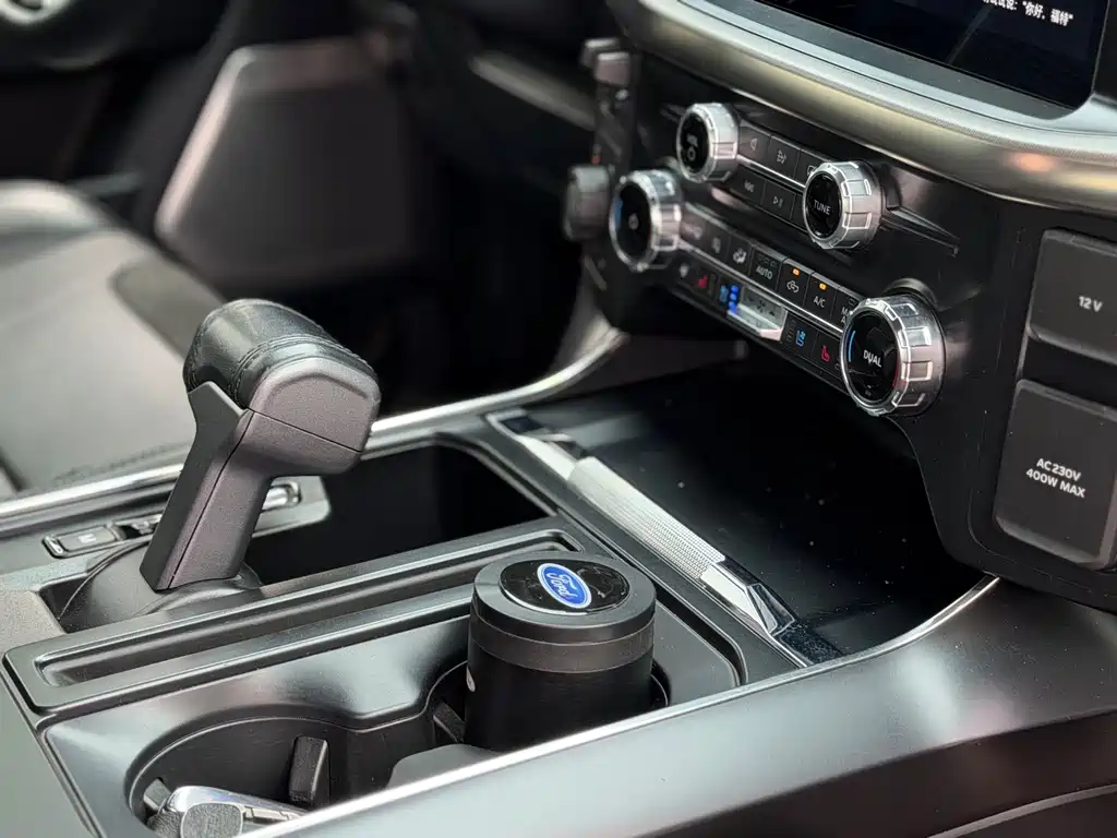 Ford F-150 Raptor — фото 15
