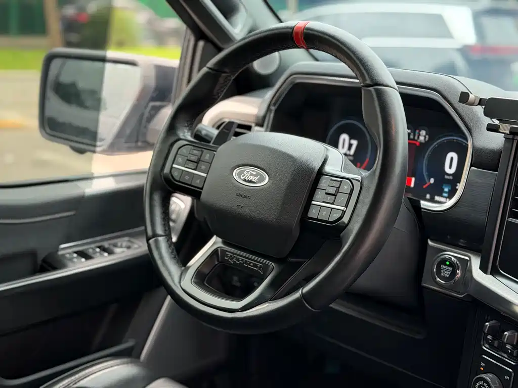 Ford F-150 Raptor — фото 10