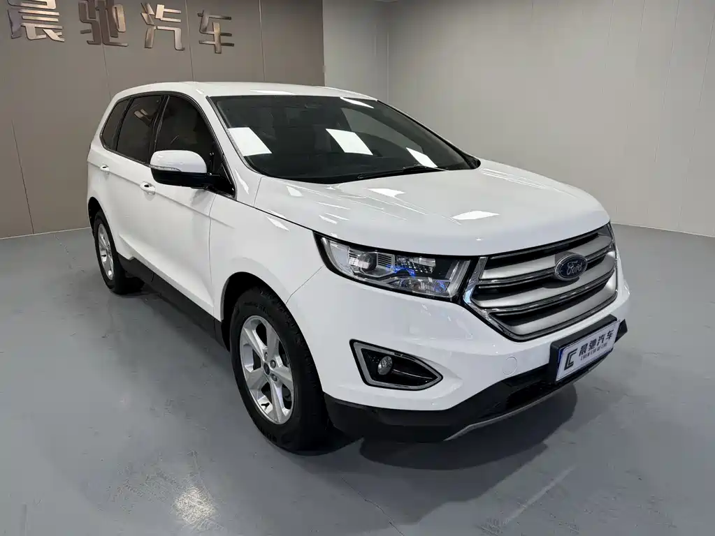 Ford Edge — фото 3