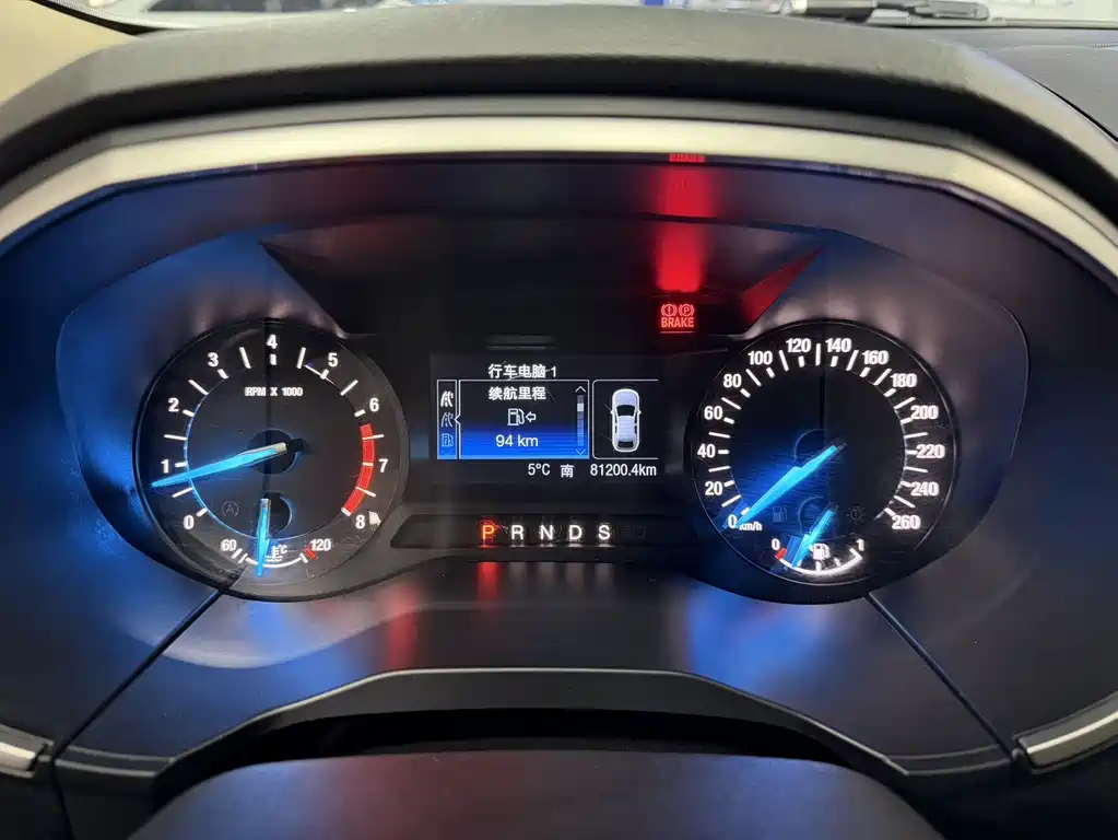 Ford Edge — фото 10
