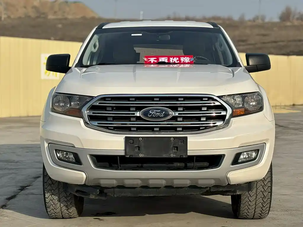 Ford Everest — фото 2