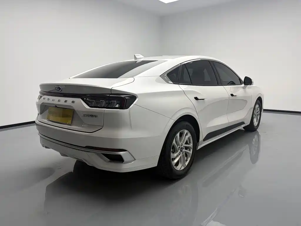 Ford Mondeo — фото 4