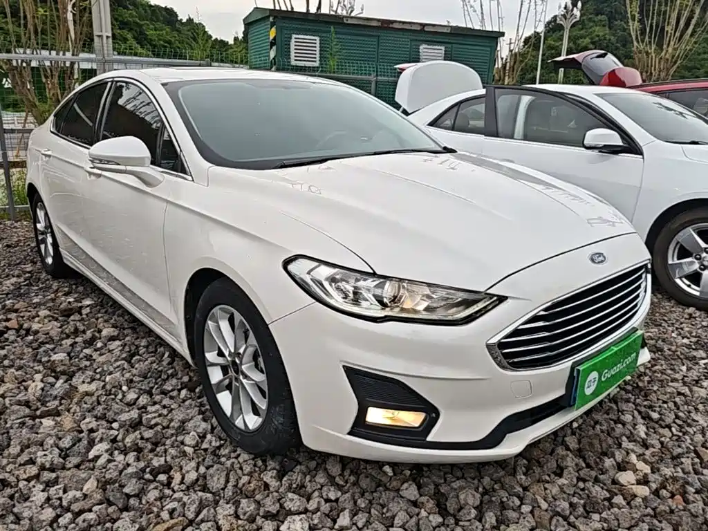 Ford Mondeo — фото 4