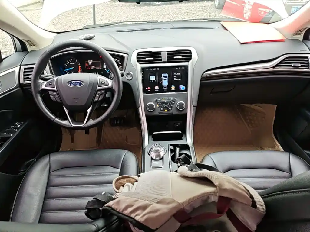 Ford Mondeo — фото 10