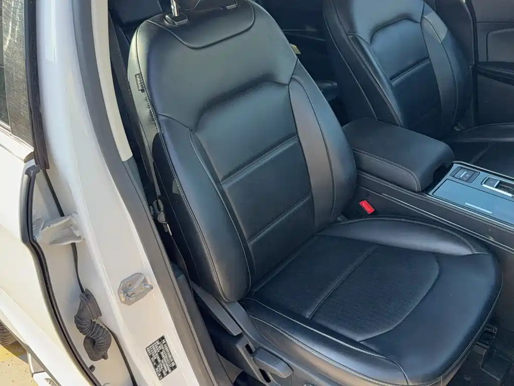 Ford Edge — фото 20