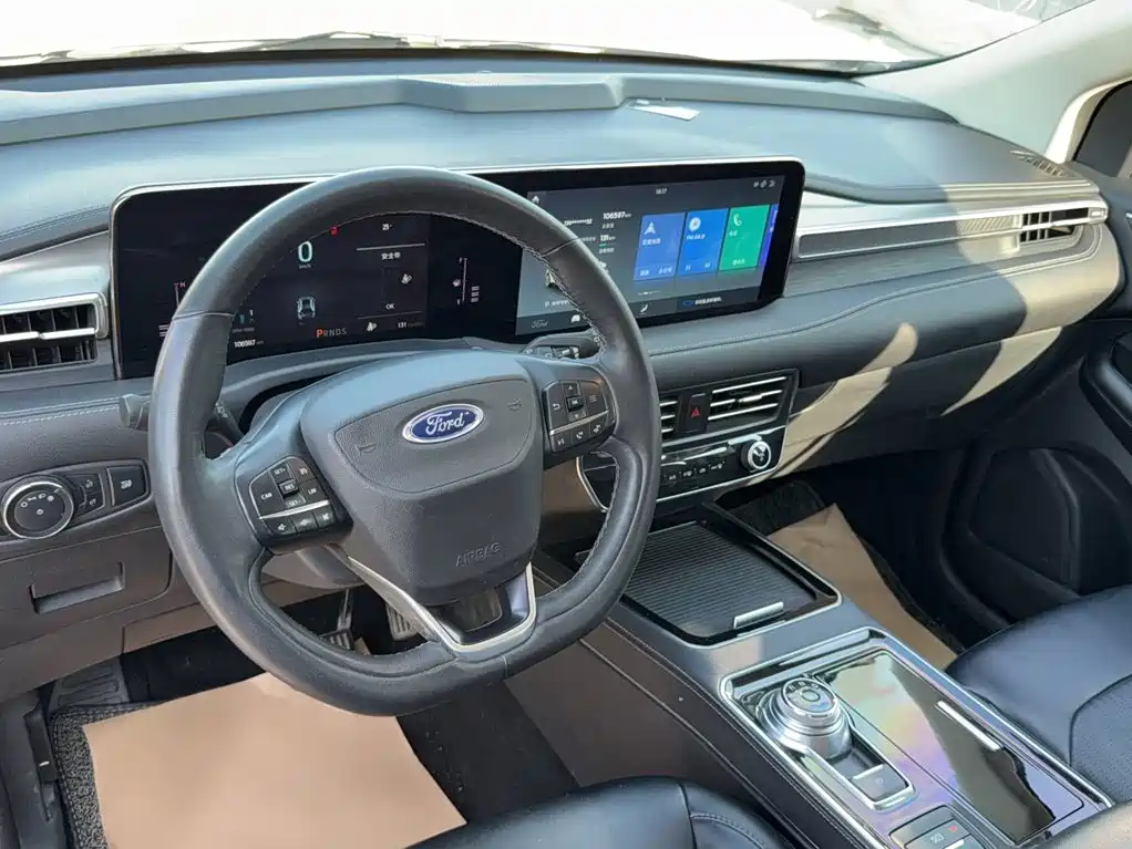 Ford Edge — фото 6