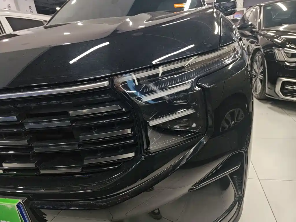 Ford Edge — фото 24