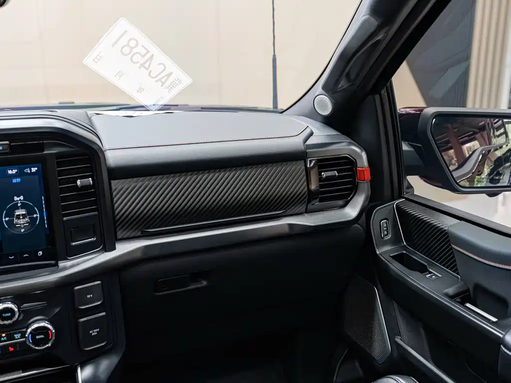Ford F-150 Raptor — фото 11