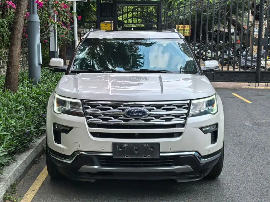 Ford Explorer (Import) — фото 5