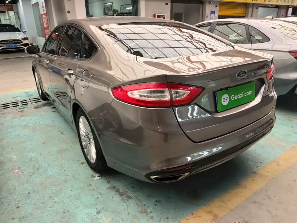 Ford Mondeo — фото 5
