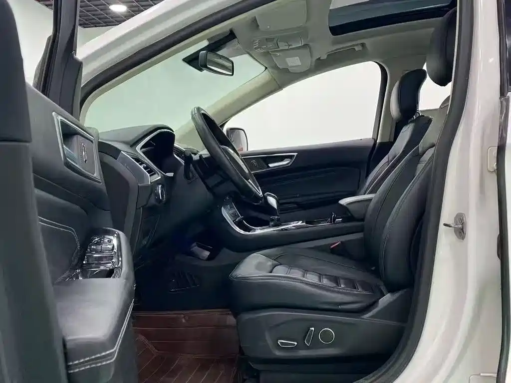 Ford Edge — фото 2