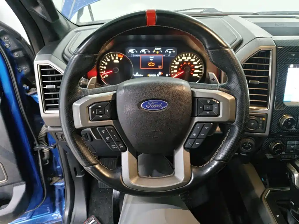 Ford F-150 Raptor — фото 11