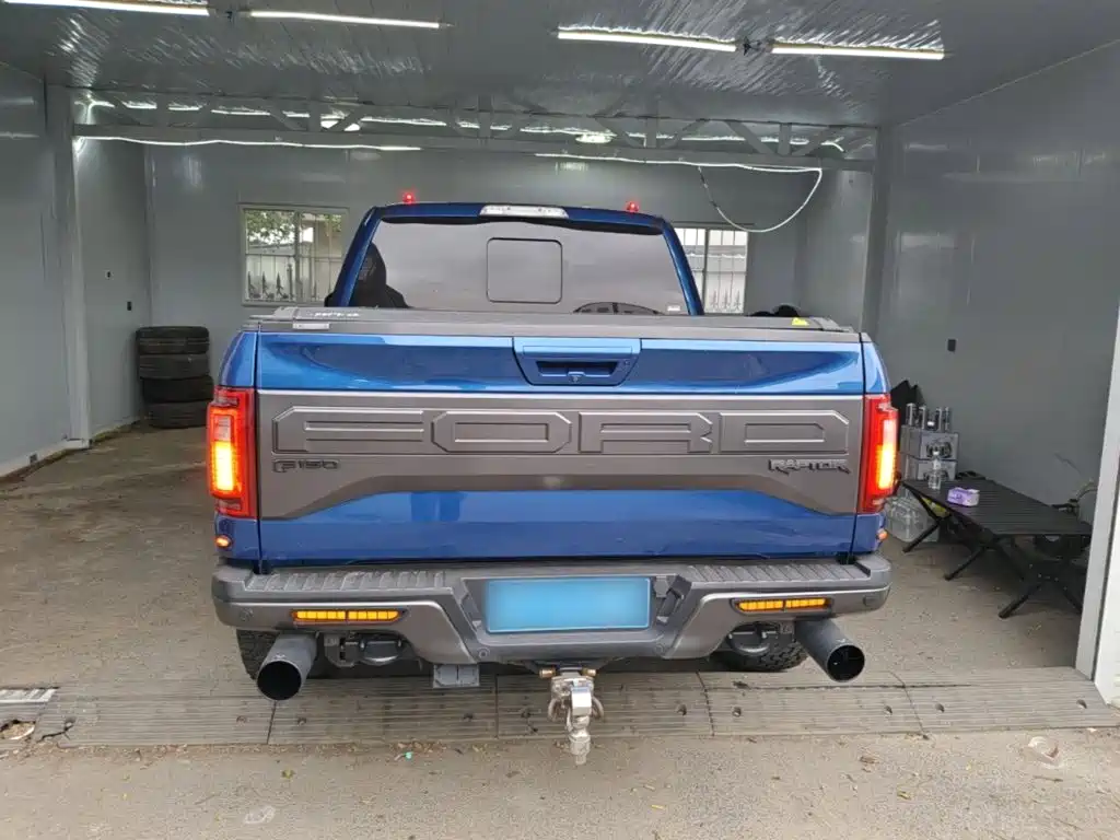 Ford F-150 Raptor — фото 6