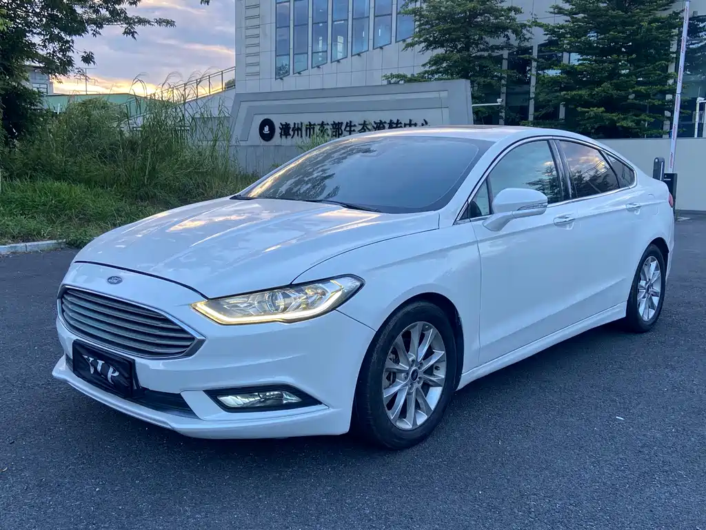 Ford Mondeo — фото 3