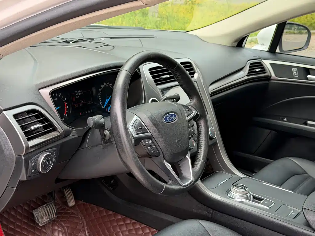 Ford Mondeo — фото 11