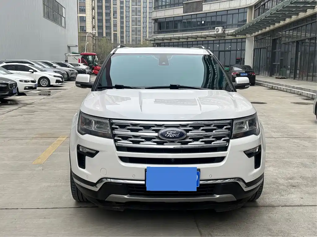 Ford Explorer (Import) — фото 2
