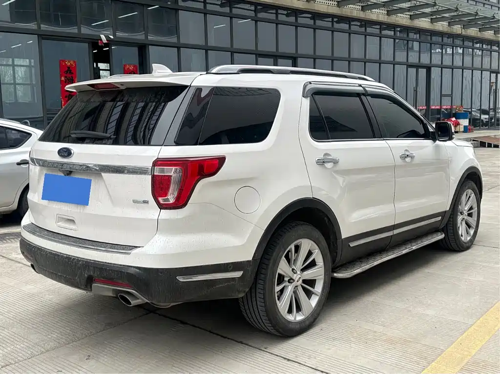 Ford Explorer (Import) — фото 6