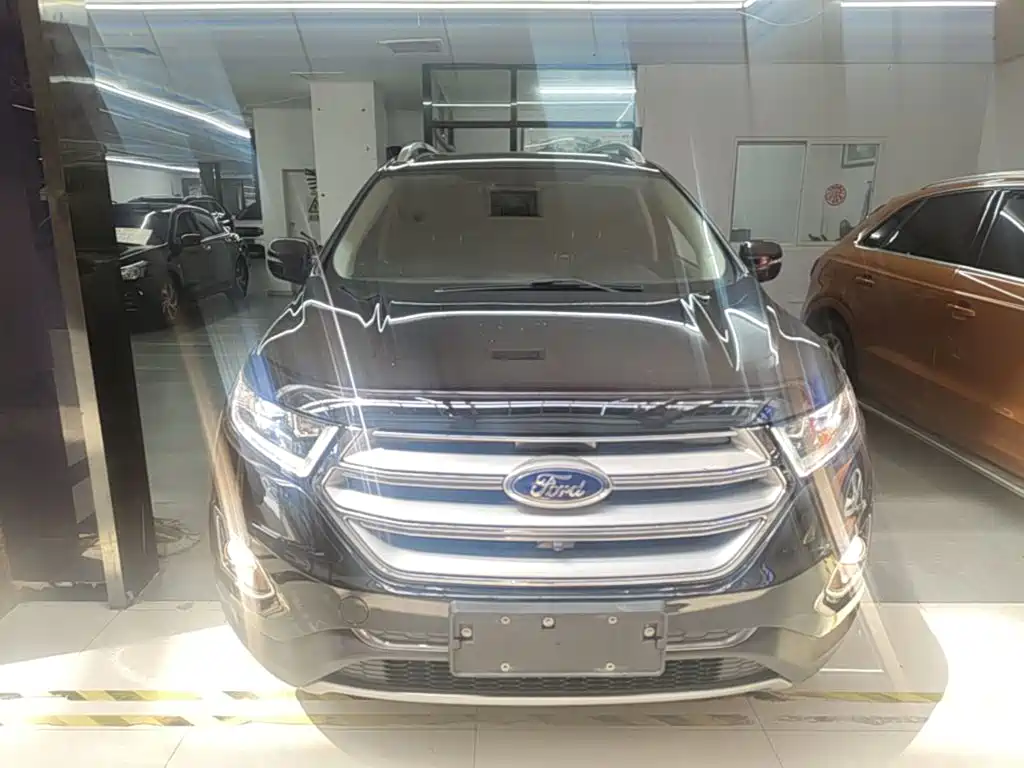 Ford Edge — фото 3