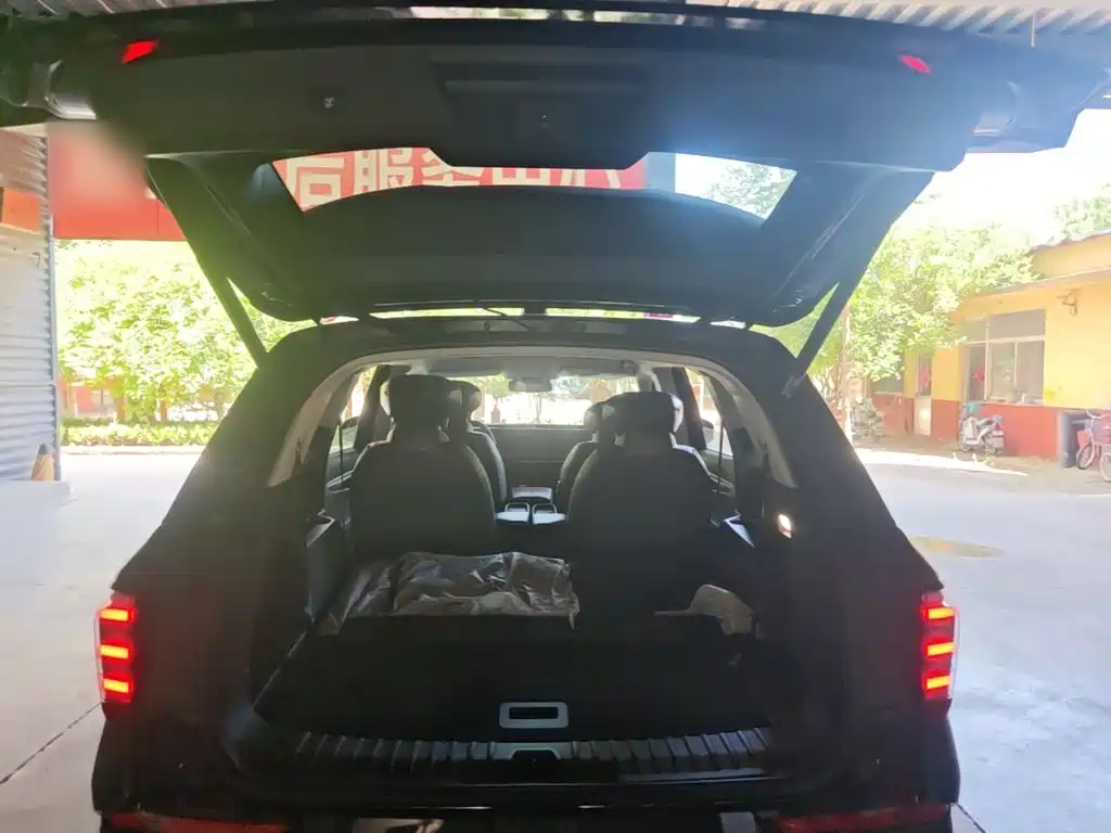 Ford Edge — фото 19