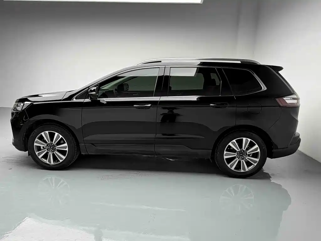 Ford Edge — фото 5
