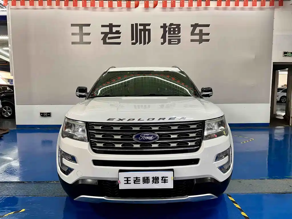 Ford Explorer (Import) — фото 3