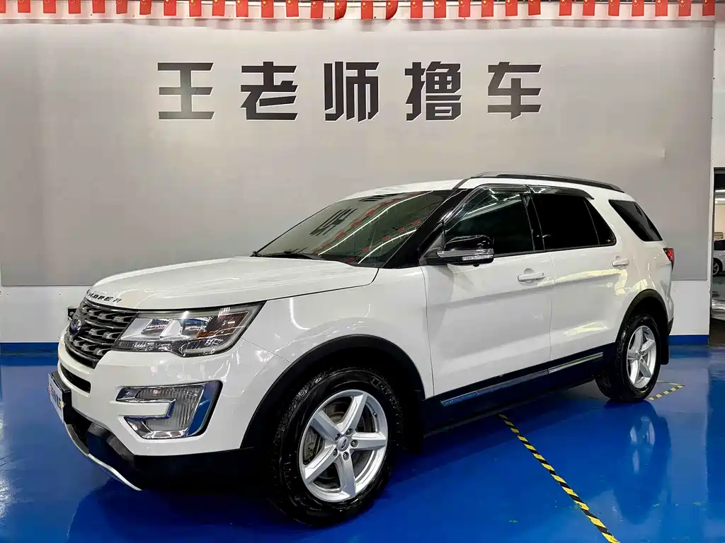 Ford Explorer (Import) — фото 4