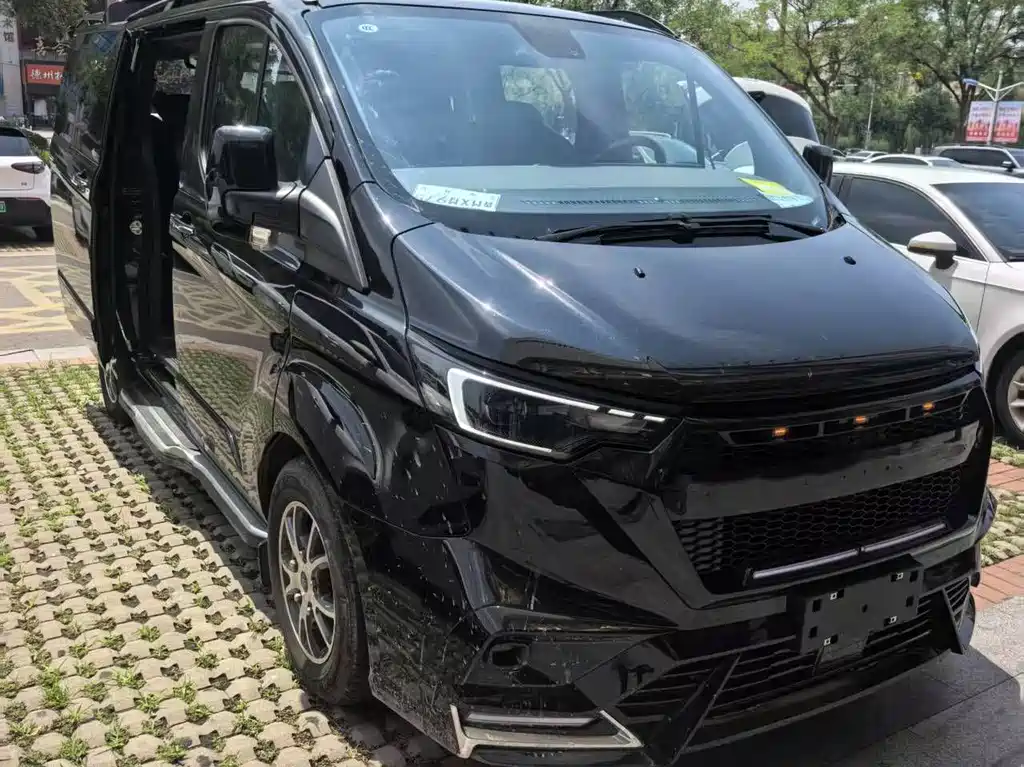 Ford Tourneo — фото 3