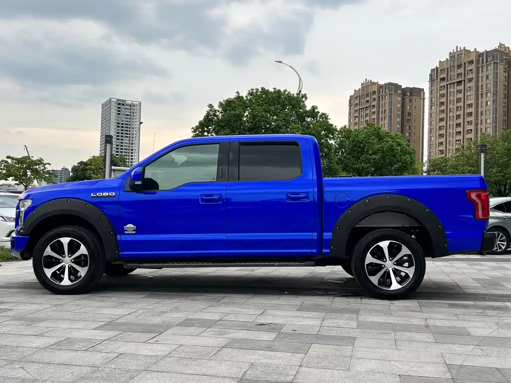 Ford F-150 Raptor — фото 10