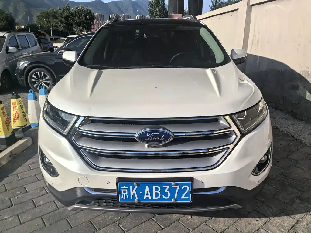 Ford Edge — фото 2