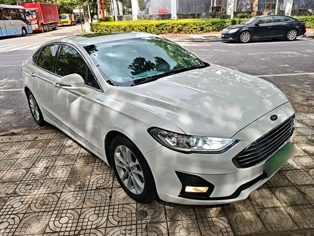 Ford Mondeo — фото 4