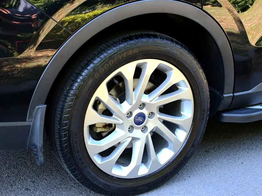 Ford Equator — фото 18