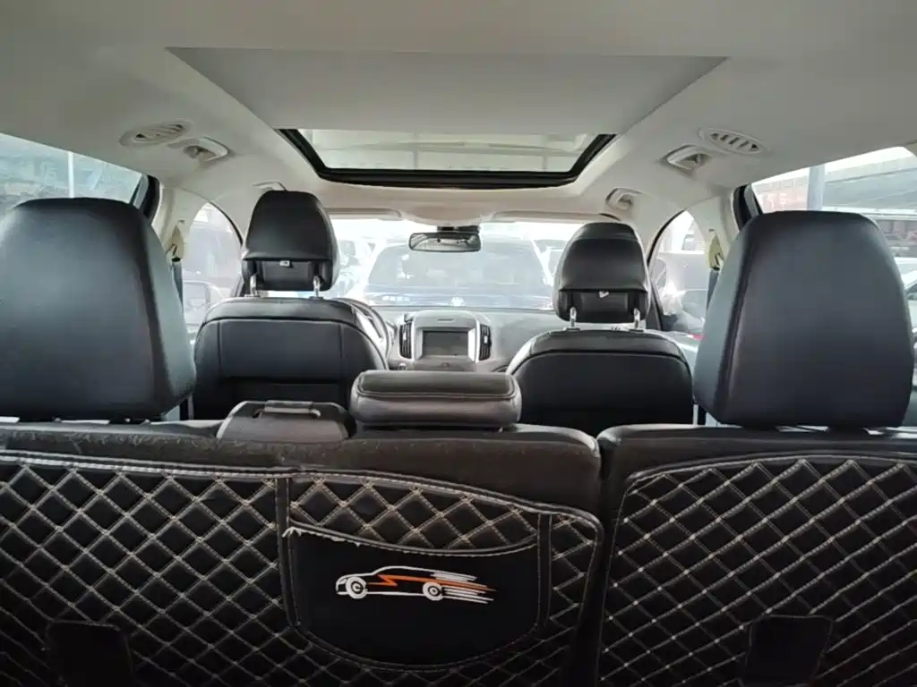 Ford Edge — фото 18