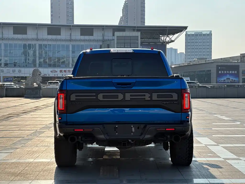 Ford F-150 Raptor — фото 5
