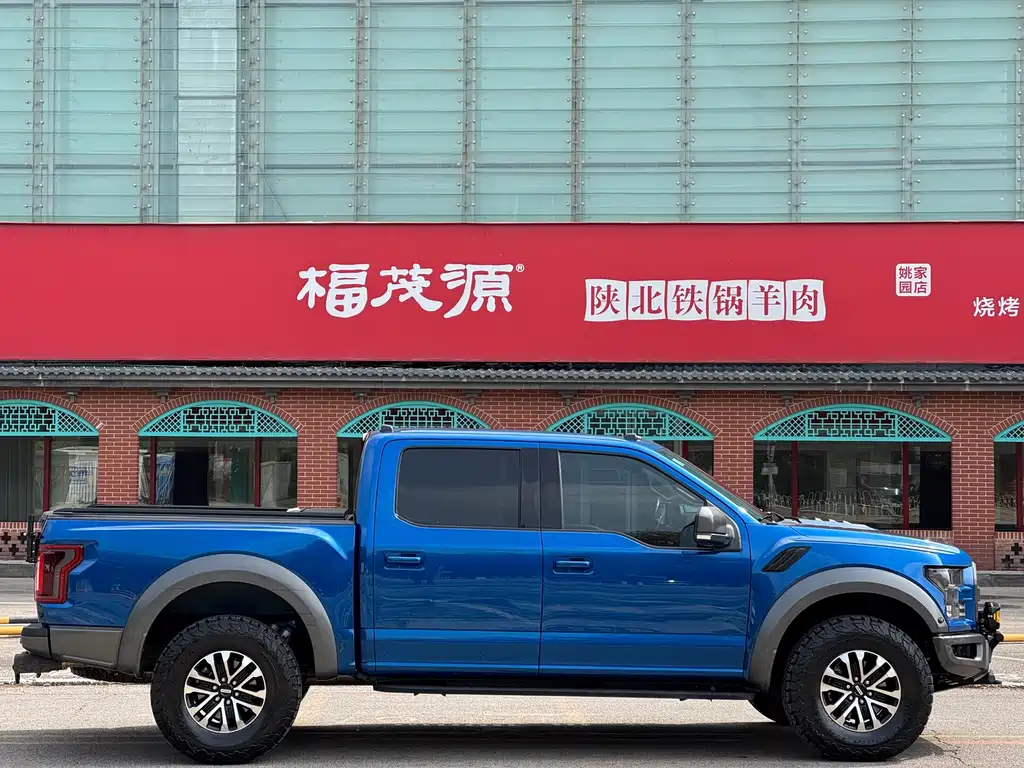 Ford F-150 Raptor — фото 4