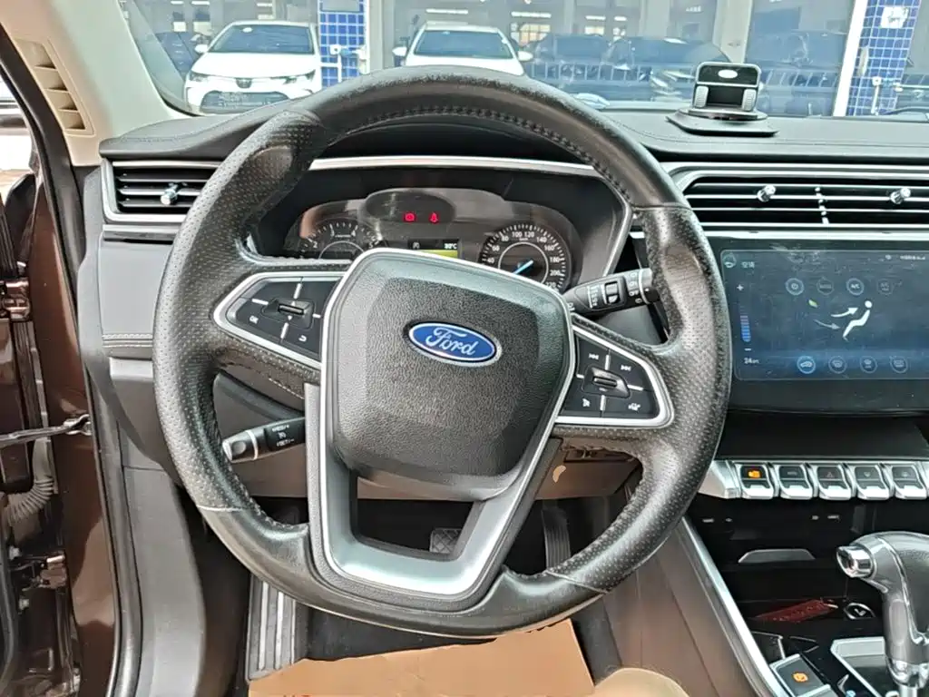 Ford Territory — фото 11