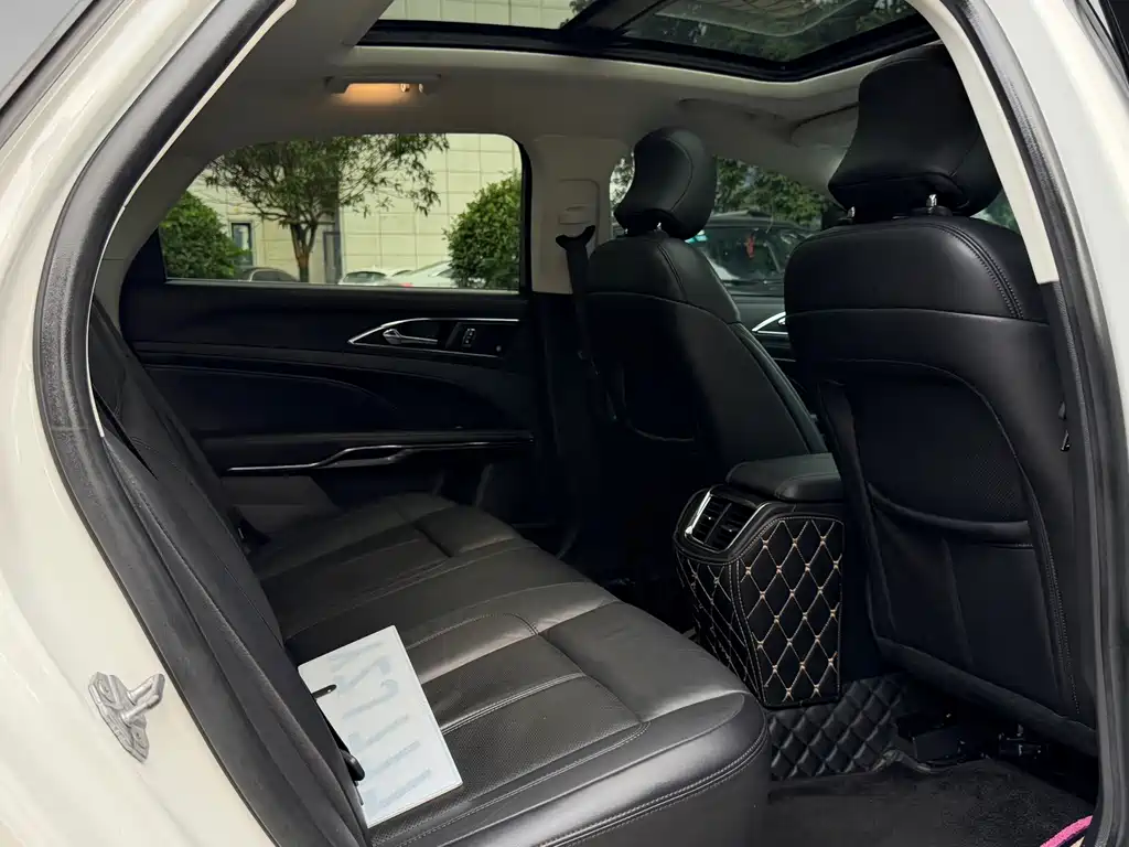 Ford Taurus — фото 8