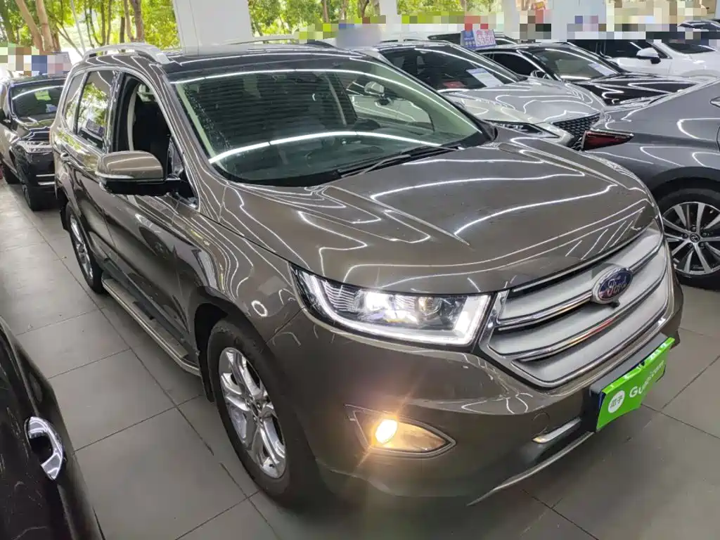 Ford Edge — фото 22