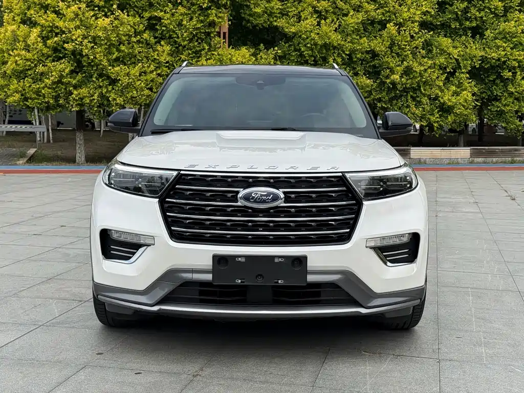 Ford Explorer — фото 2