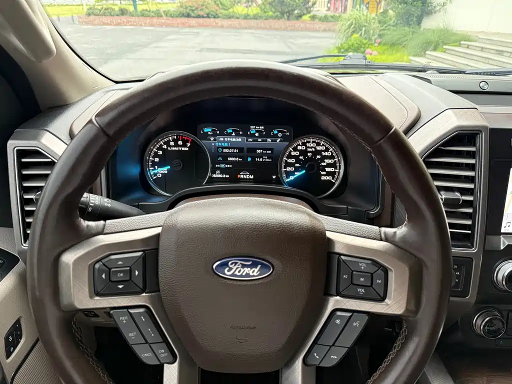 Ford F-150 Raptor — фото 6