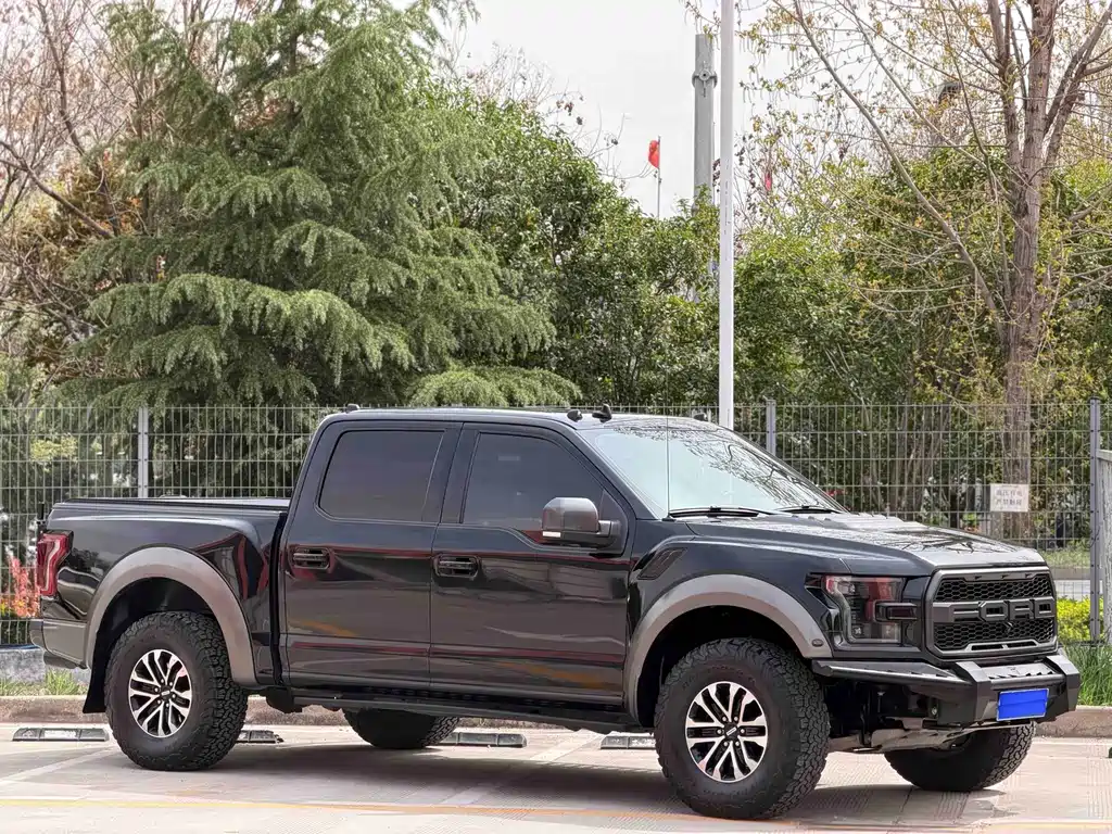 Ford F-150 Raptor — фото 3