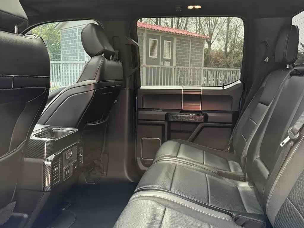Ford F-150 Raptor — фото 6
