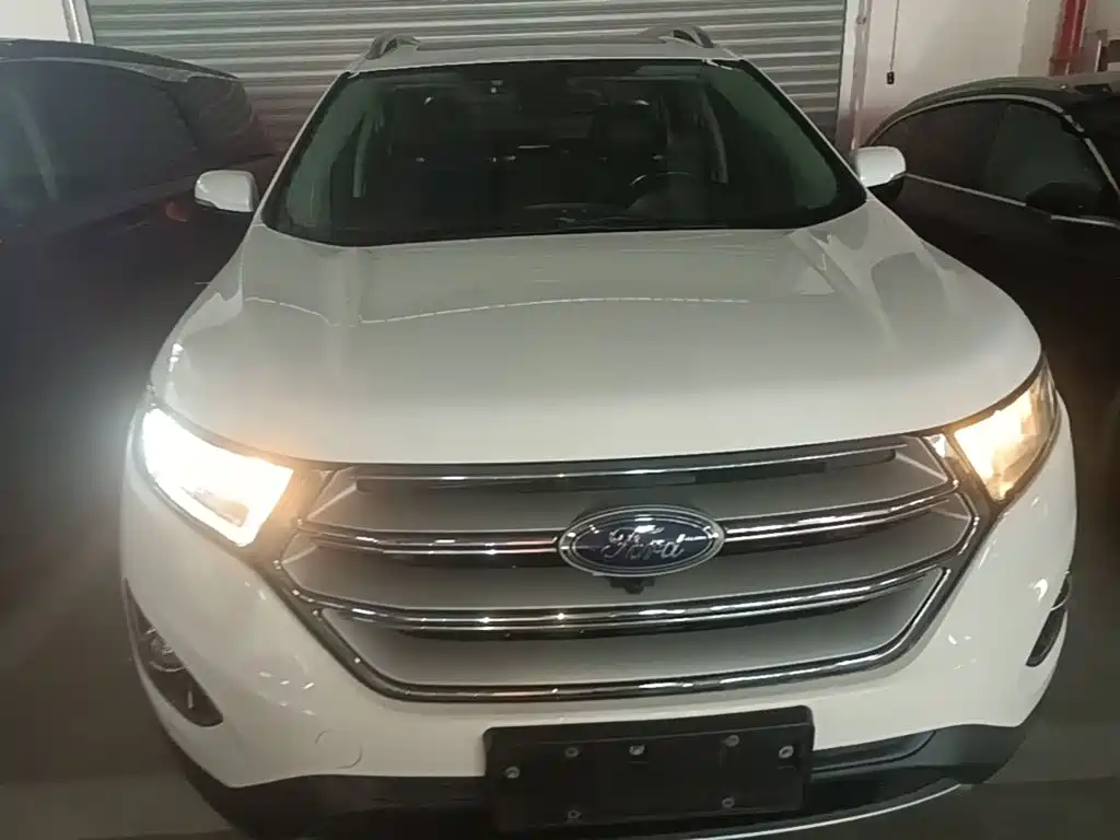 Ford Edge — фото 3