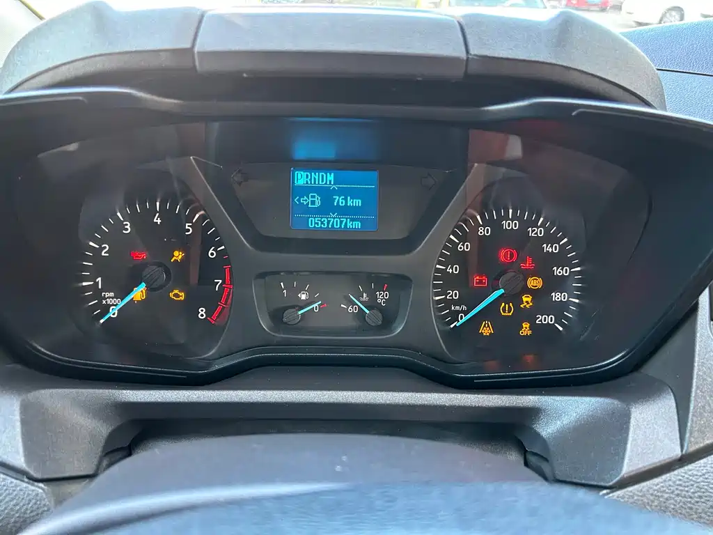 Ford Tourneo — фото 14