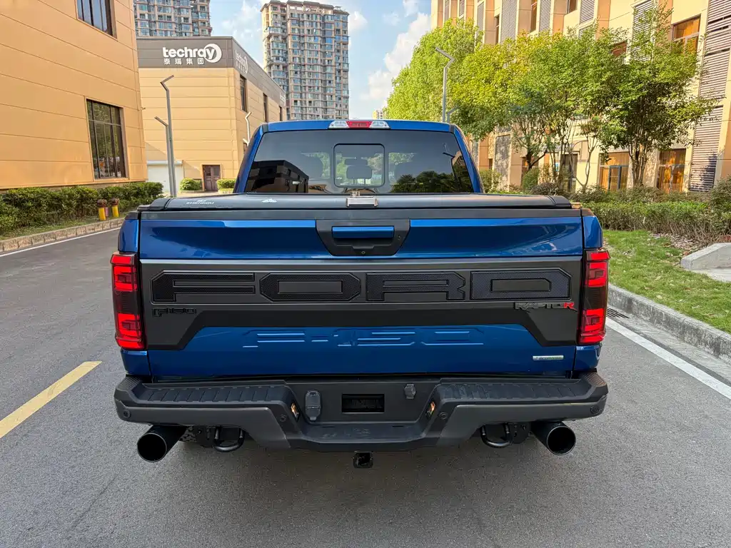 Ford F-150 Raptor — фото 9
