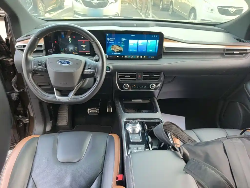 Ford Edge — фото 10