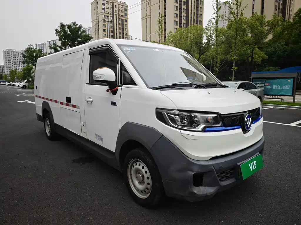 Foton Zhilan Genie E7 — фото 3