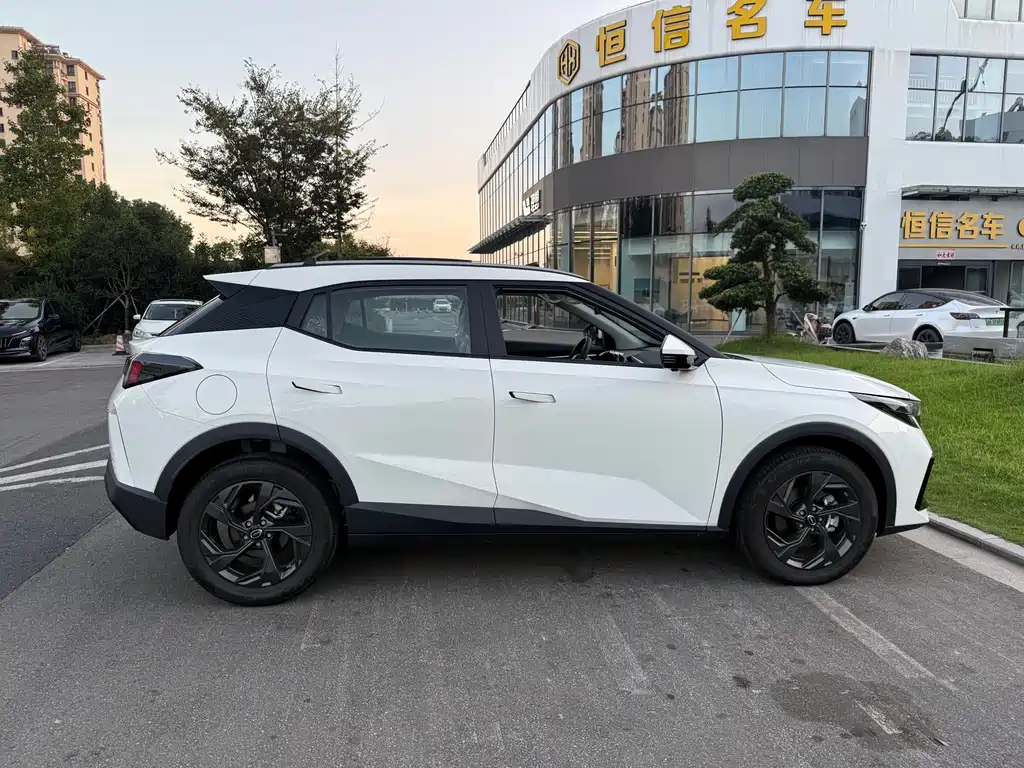GAC Motor Trumpchi GS3 — фото 10
